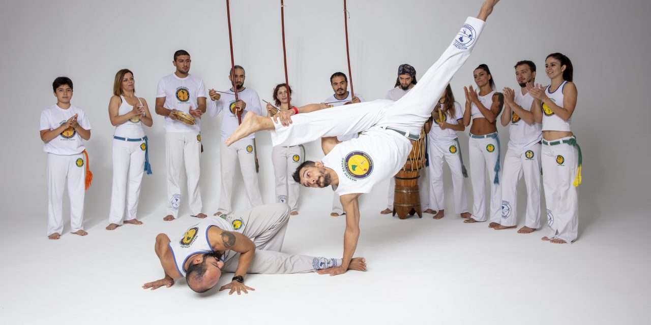 Capoeira Hareketleri: Ginga, Au, Meia Lua ve Temel Teknikler Rehberi